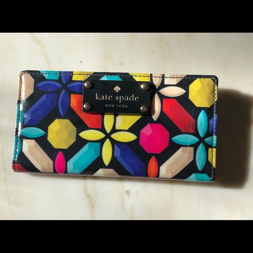 RARE Kate Spade wallet NWOT.